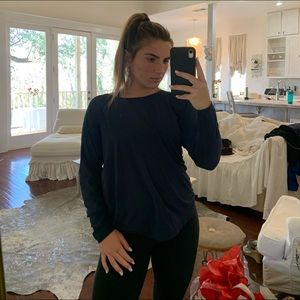Lululemon thin navy long sleeve